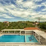 Arty Grand Hotel Ancient Olympia