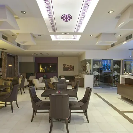 Arty Grand Hotel
