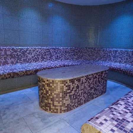 Hotel Arty Grand 5*
