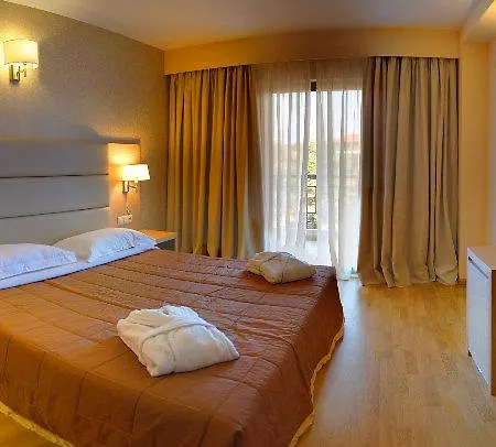 Arty Grand Hotel