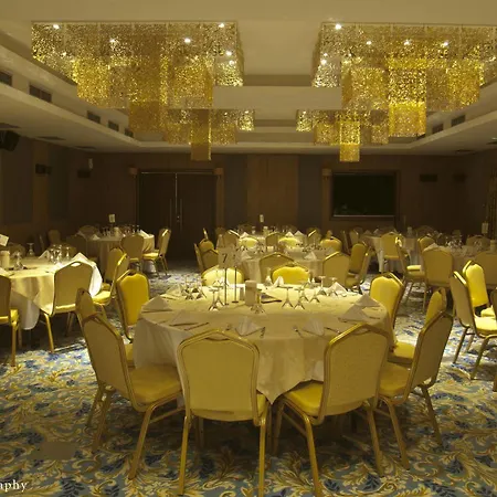 Arty Grand Hotel