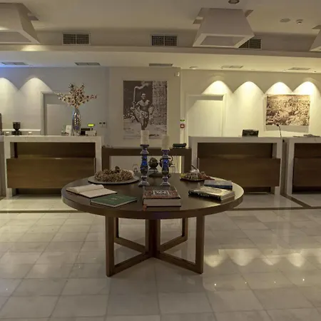 Arty Grand Hotel 5*