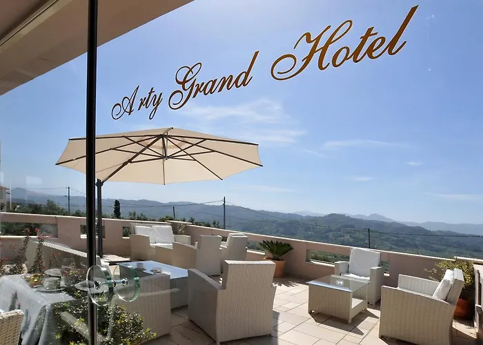 Arty Grand Ancient Olympia