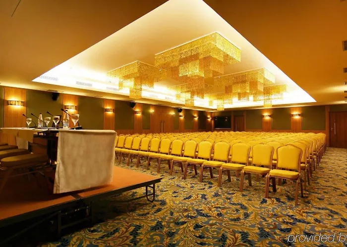 Arty Grand 5* Olümpia