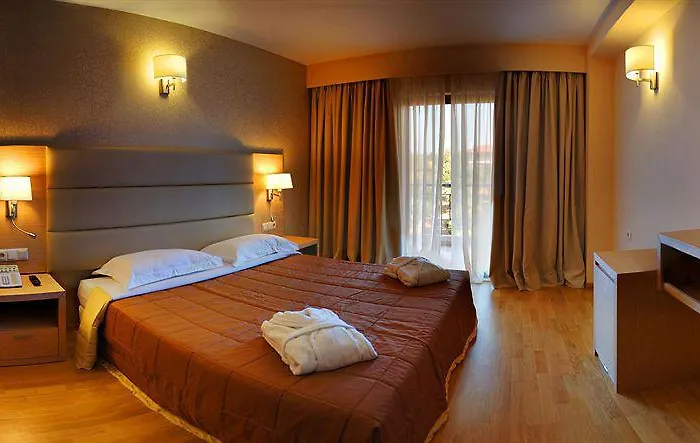 Arty Grand Ancient Olympia